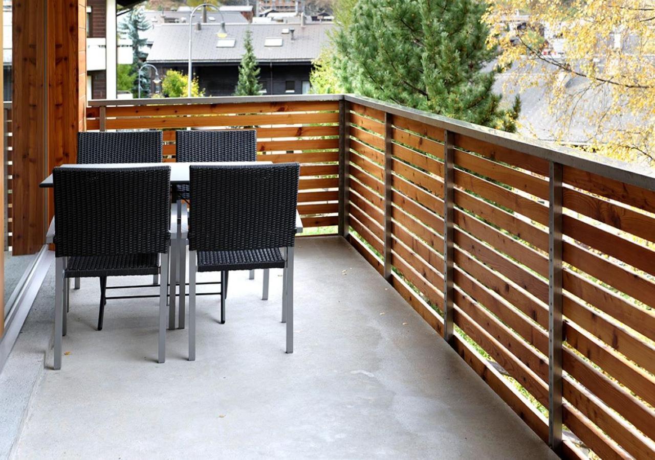 Apartment Superior Parrot Zermatt Exterior photo